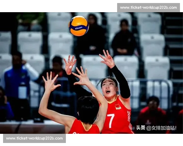 副攻跨界二传笑翻全场！女排训练欢乐多