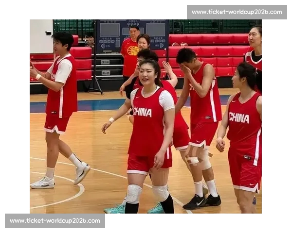 宫鲁鸣挥泪斩李梦!铁腕治军掀女篮变革,球迷:早该如此